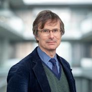 The profile picture of Robert Peston