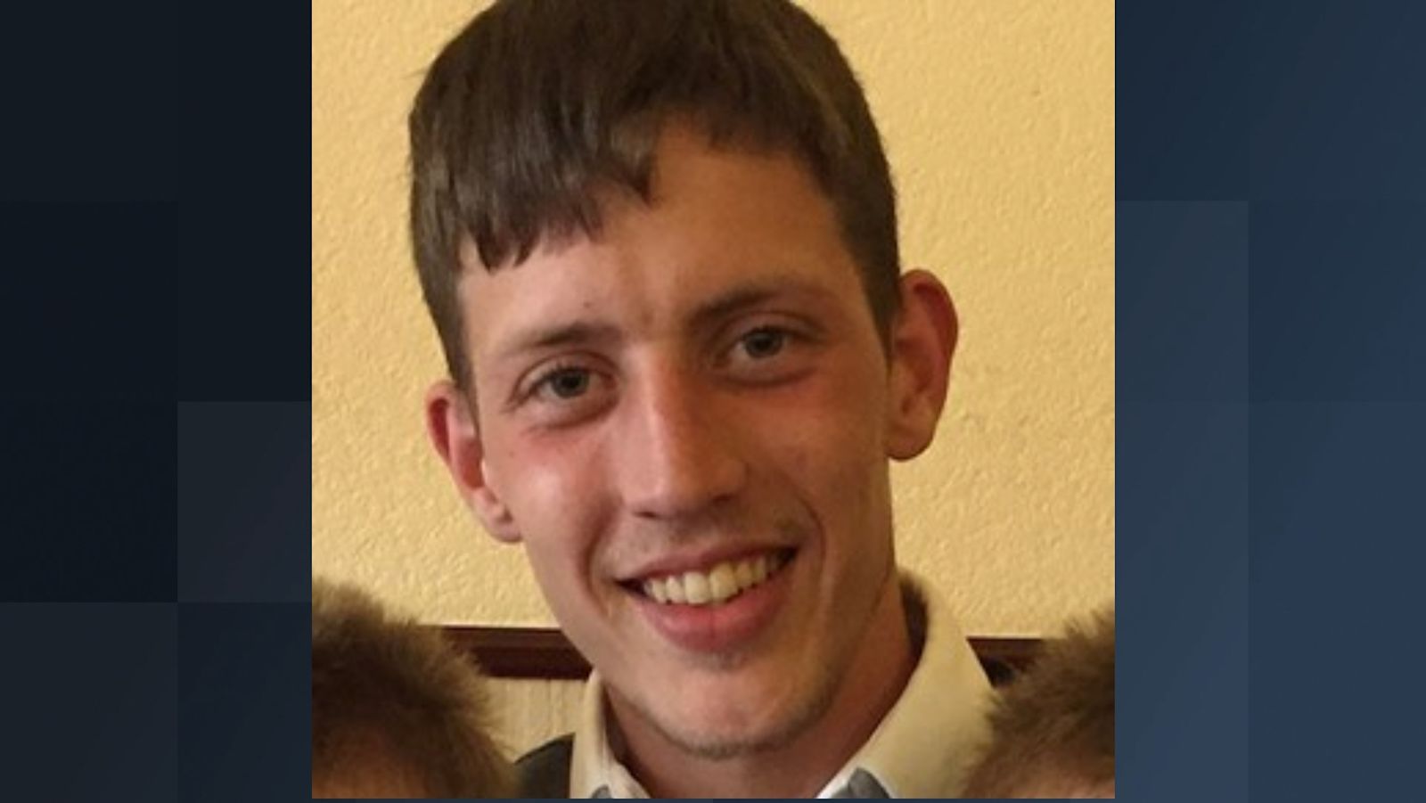 Tributes to 'devoted dad' stabbed to death near Salford park two days ...