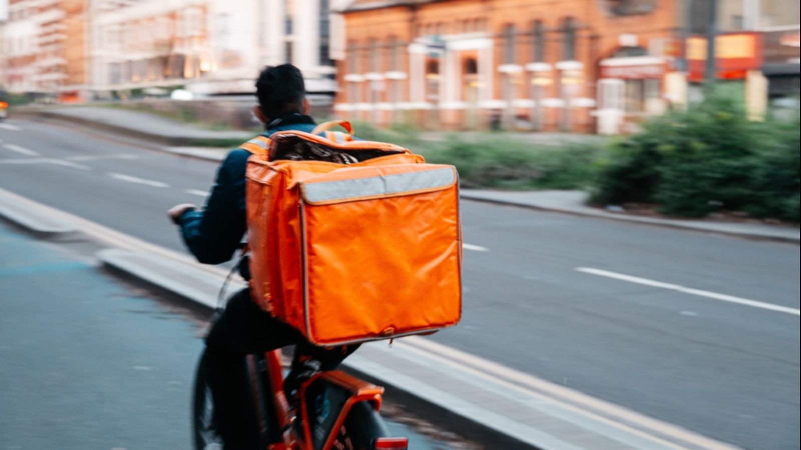 Image for Over 170 arrested in gig economy crackdown as delivery drivers face deportation