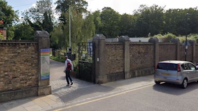 Tower Hamlets Cemetery Park