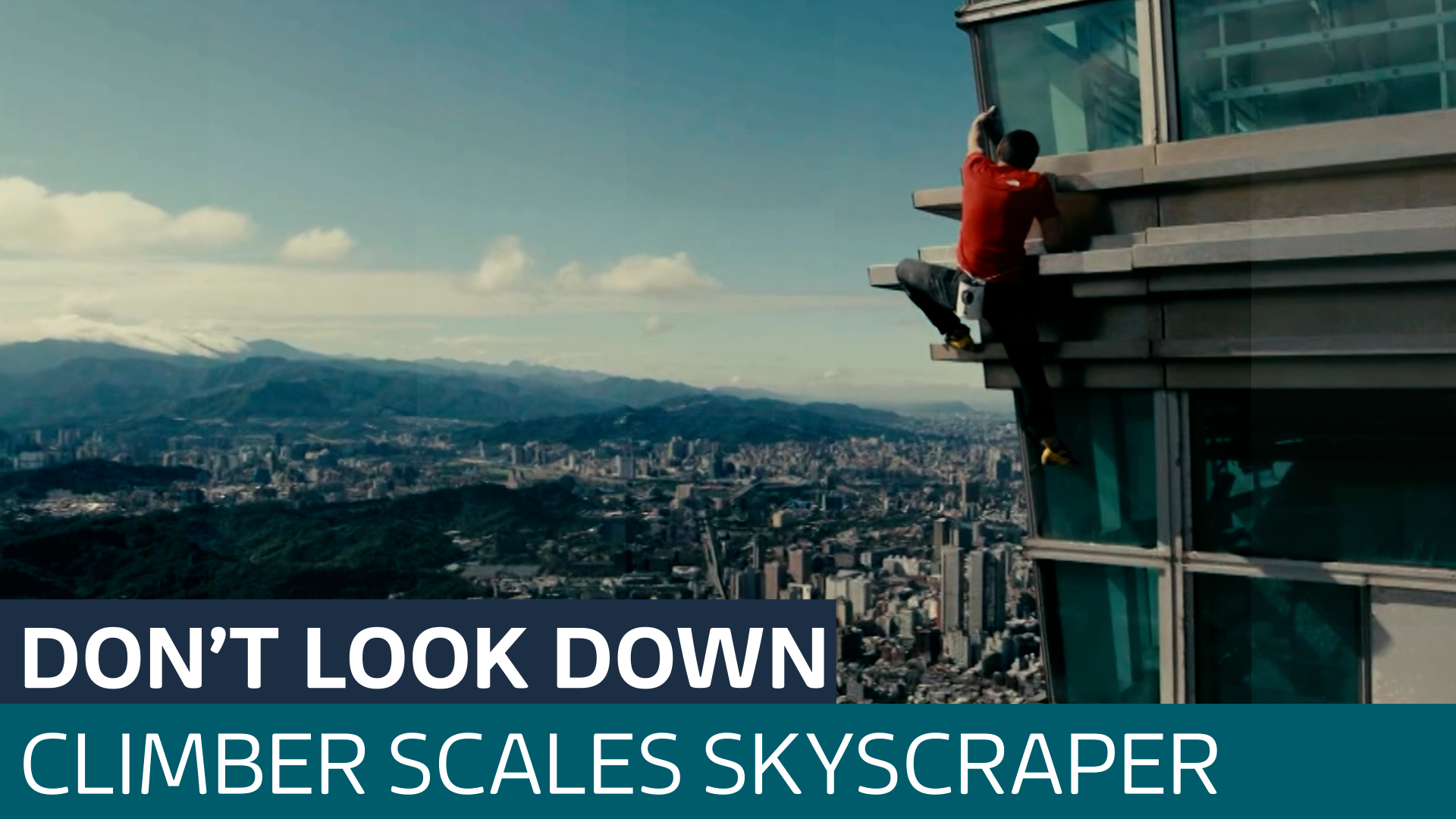 'Free Solo' climber Alex Honnold scales Taipei skyscraper without ropes - Latest From ITV News