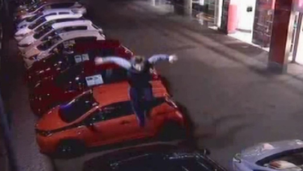 Police hunt acrobatic youth after he jumps on cars causing £5,000 worth