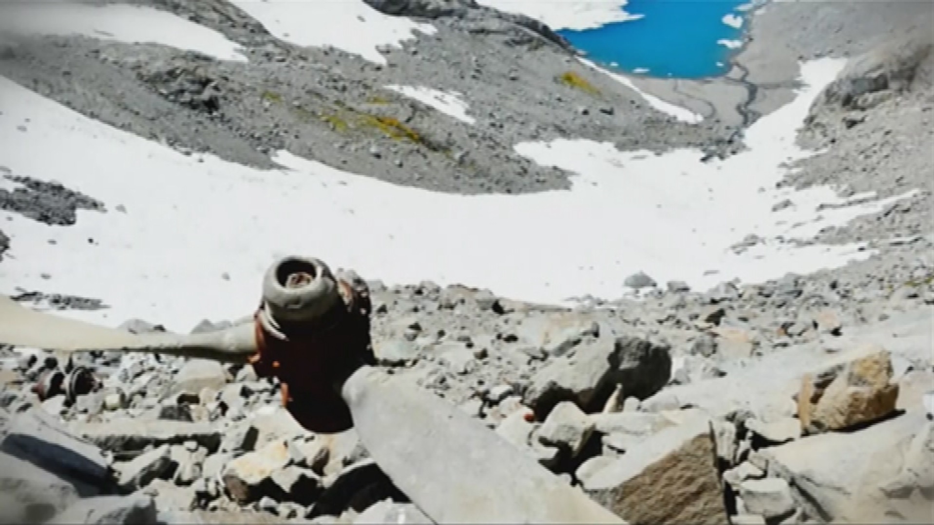 Climbers 'find wreckage' of plane crash that killed Chilean football