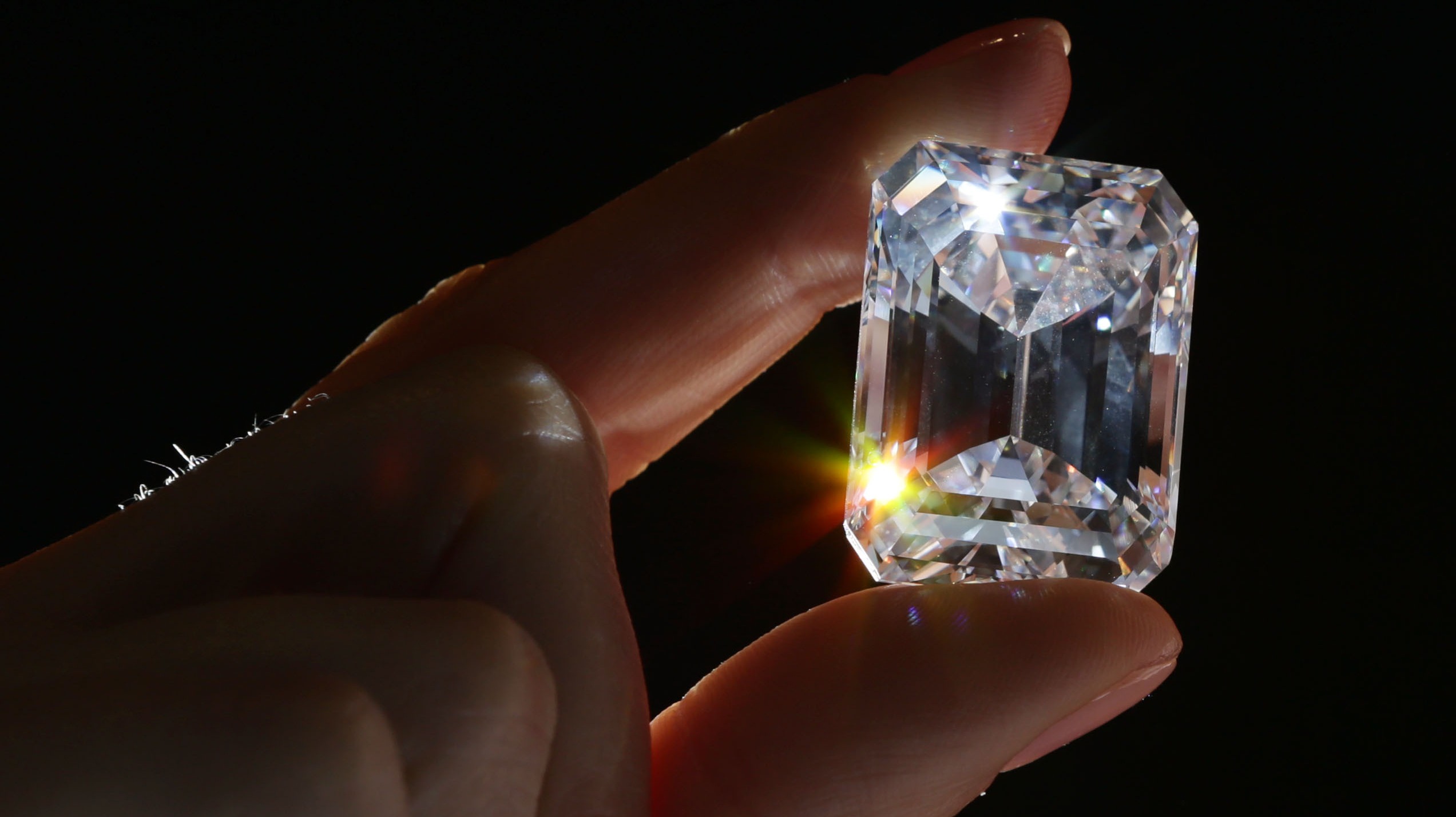 One hundred carat diamond on sale worth