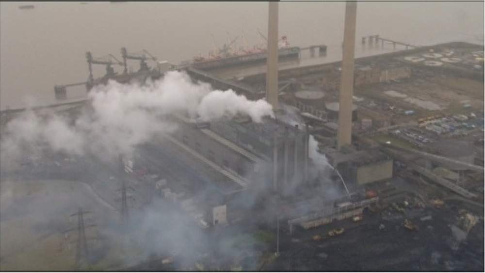 Fire at Tilbury Power Station | ITV News Meridian