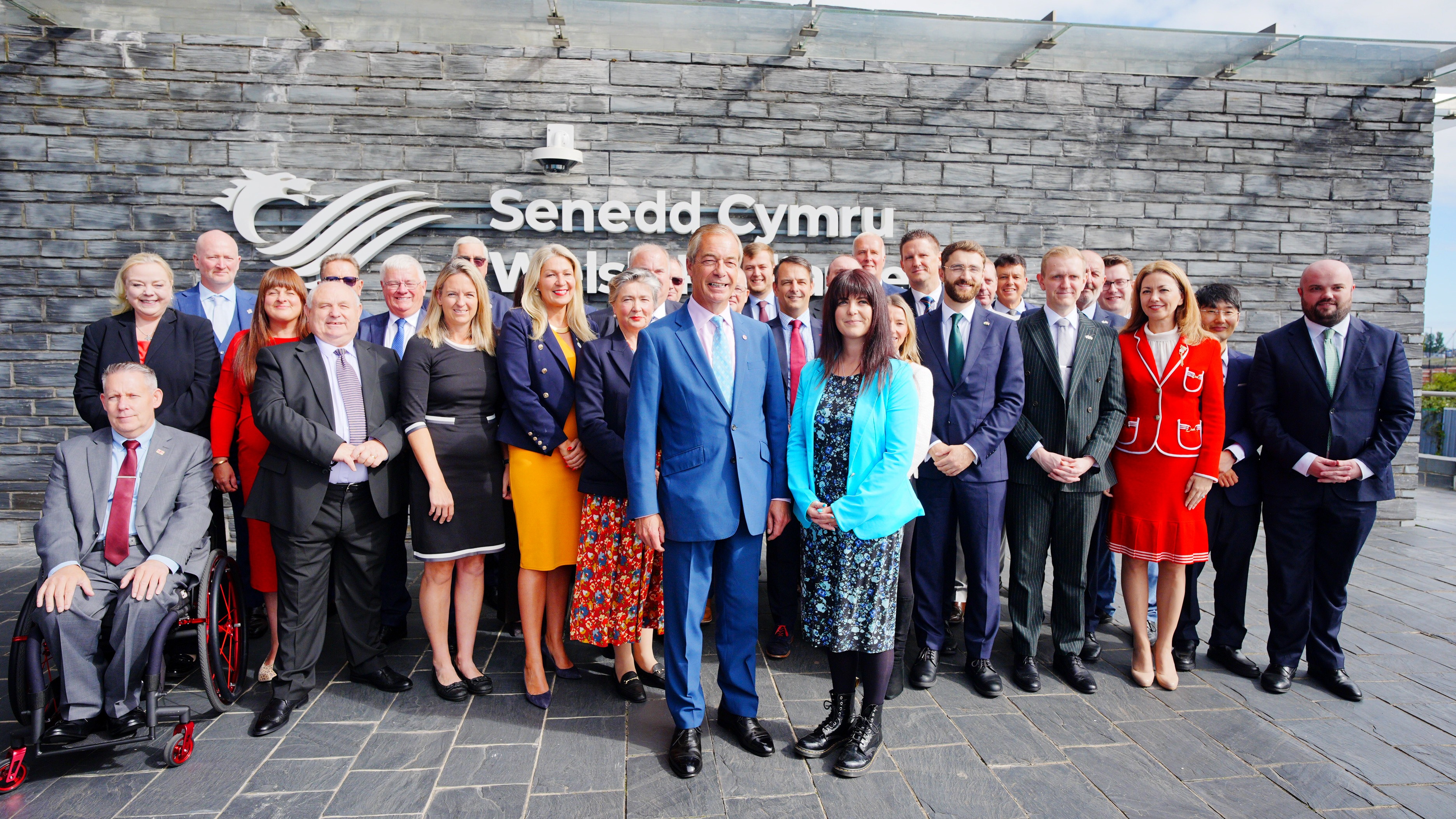 Helen Jenner announced by Nigel Farage as new leader of Reform UK Wales |  ITV News Wales