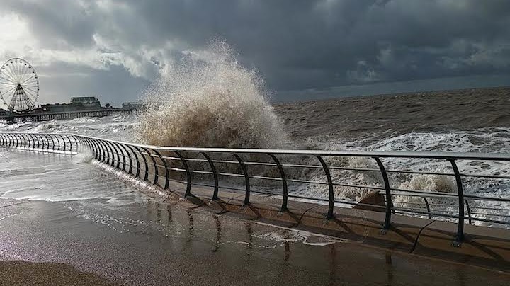 Sunday across the NW - treacherous weather | ITV News Granada