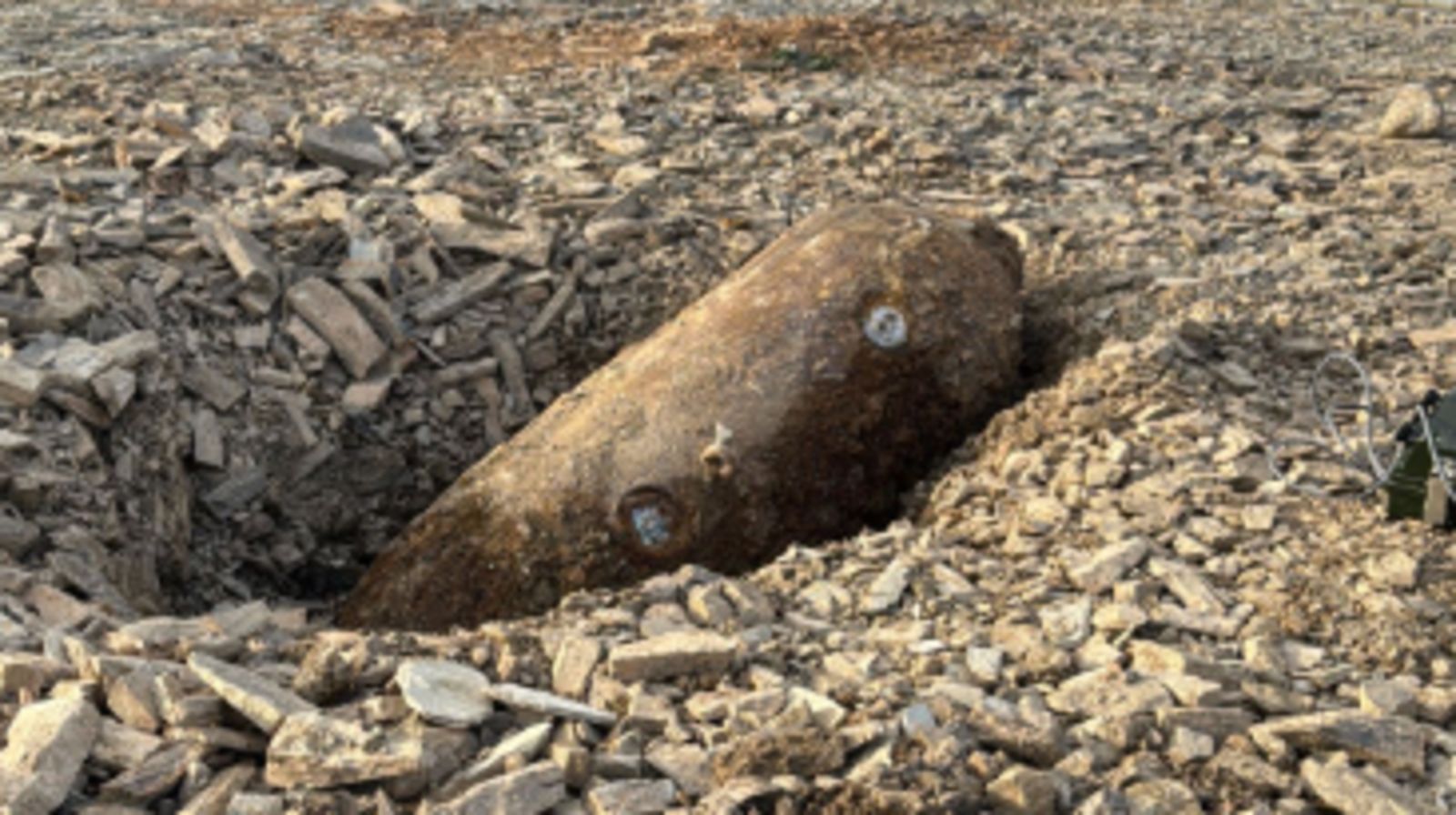 Plymouth bomb: 'Stay away from area' warning as Second World War bomb to ...