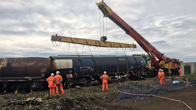 020920 Llangennech train