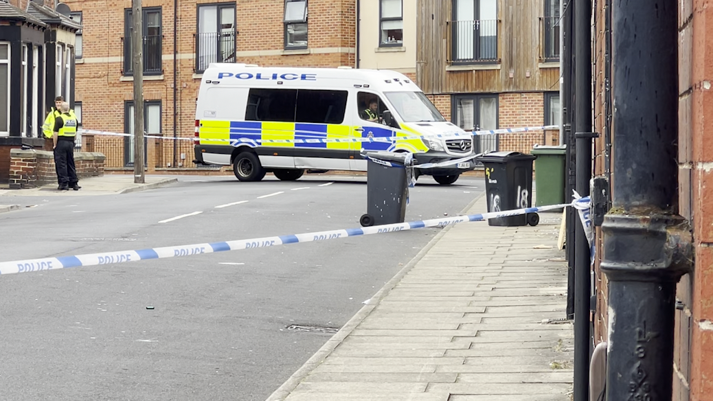 Bomb Squad Called Out And Homes Evacuated After Leeds 'arson' Incident ...