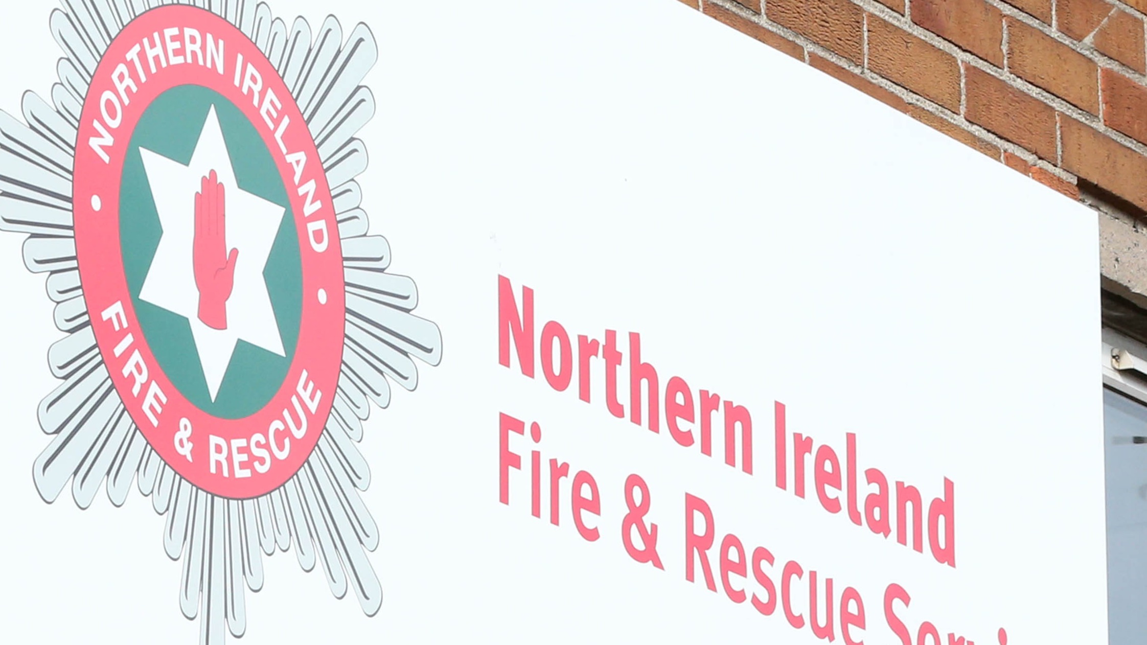 Ten appliances tackle house fire in Co Tyrone | UTV | ITV News