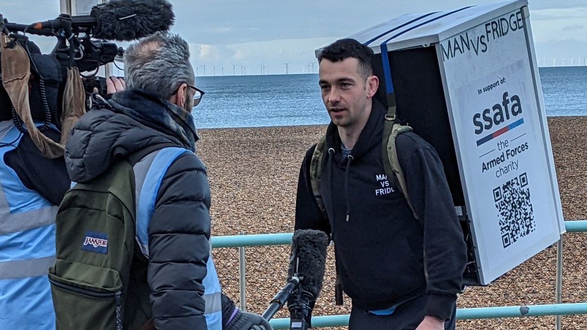 The man who ran a half-marathon with a fridge on his back | ITV News ...