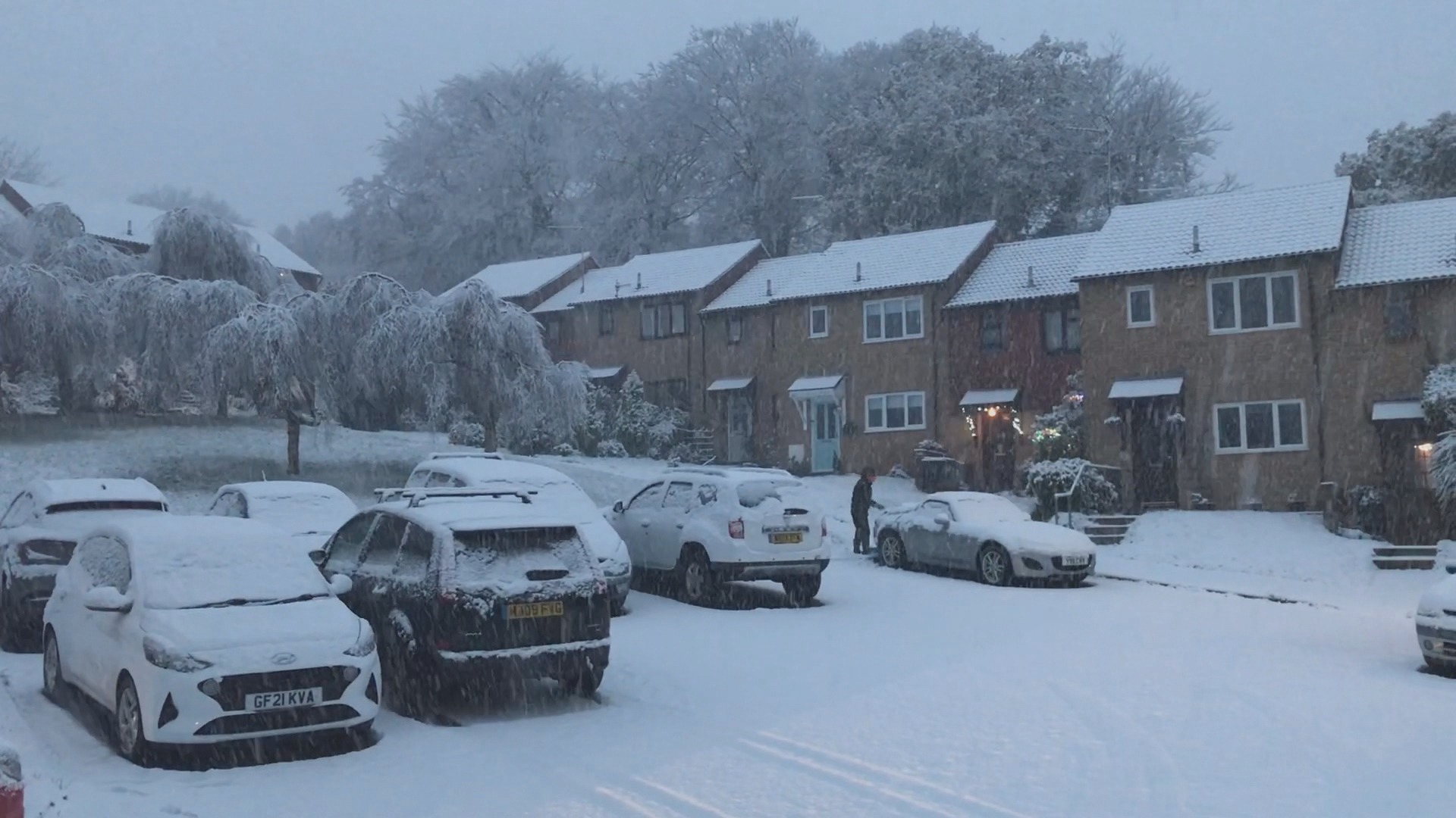 Snow falls in Sussex amid warnings of travel disruption ITV News Meridian