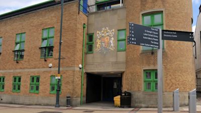 Luton Crown Court