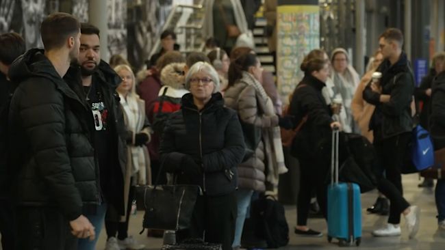 Rail delays ITV News
