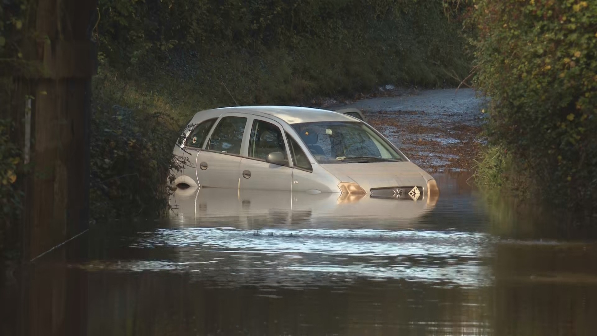 Bristol M4 and Somerset travel news as heavy rain floods roads