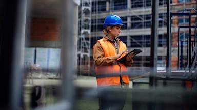 Breastfeeding rooms needed on construction sites to attract women into jobs