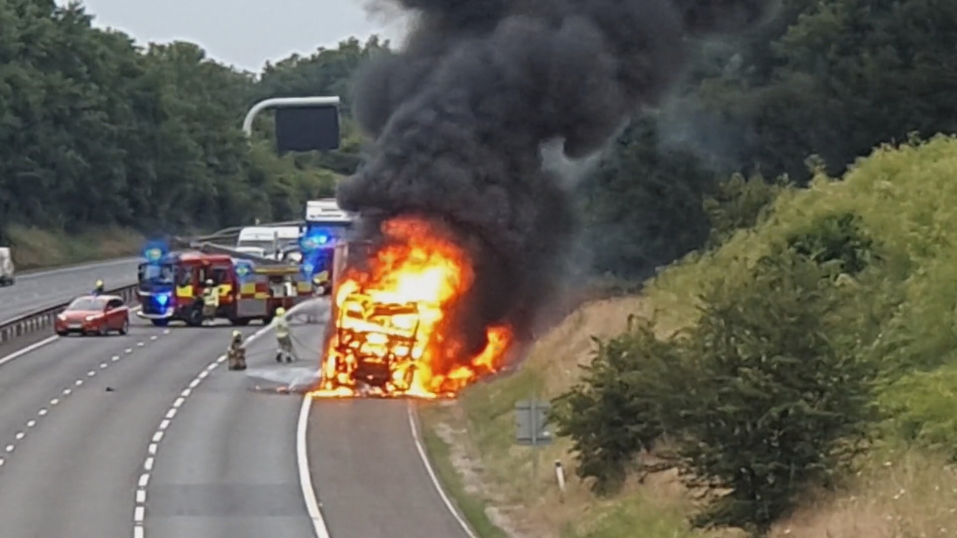 Video captures moment lorry bursts into flames on M40 at Bicester