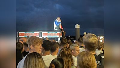 Dizzee Rascal entertains fans with impromptu gig in Cardiff Bay | ITV ...