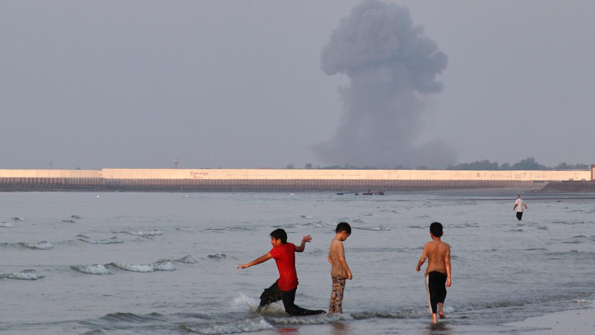 Iran retaliates to third round of US strikes amid fight over Strait of Hormuz