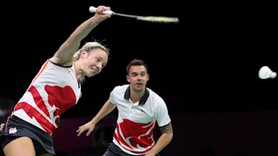 Chris & Gabby Adcock in action in the Mixed Doubles Final at the Commonwealth Games on Australia's Gold Coast