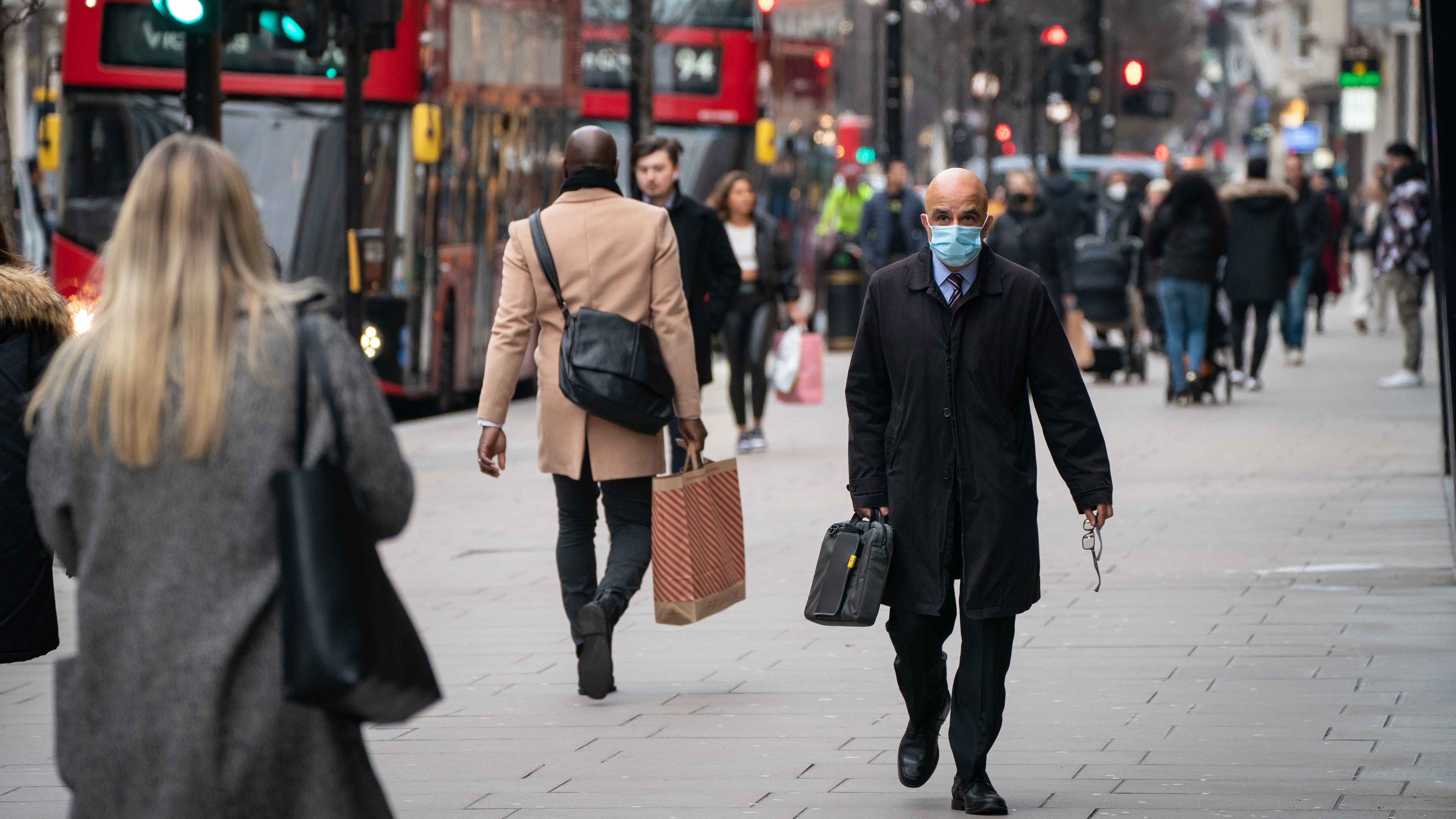 Covid cases increase by 107,364 in UK as death toll grows by 330 ITV News