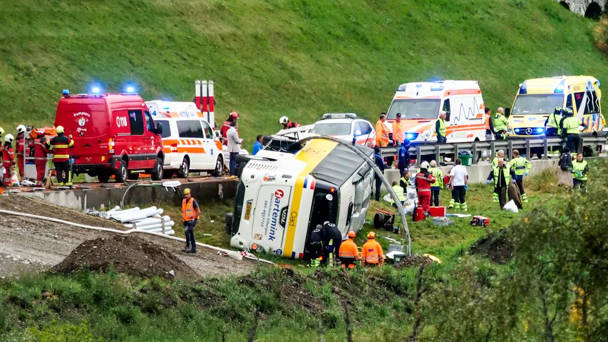 Mehrere Tote und zahlreiche Verletzte nach Busunglück in der Schweiz.