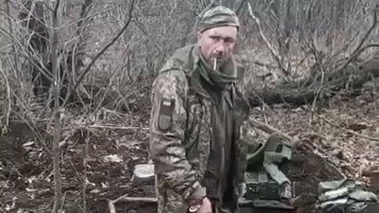 Glory to Ukraine: Zelenskyy recites last words of Ukrainian soldier as he  vows to find his killers | ITV News