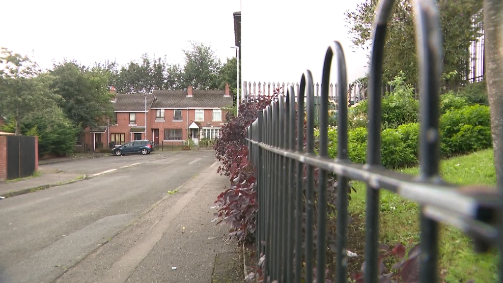 Man critically injured in Belfast stabbing | UTV | ITV News