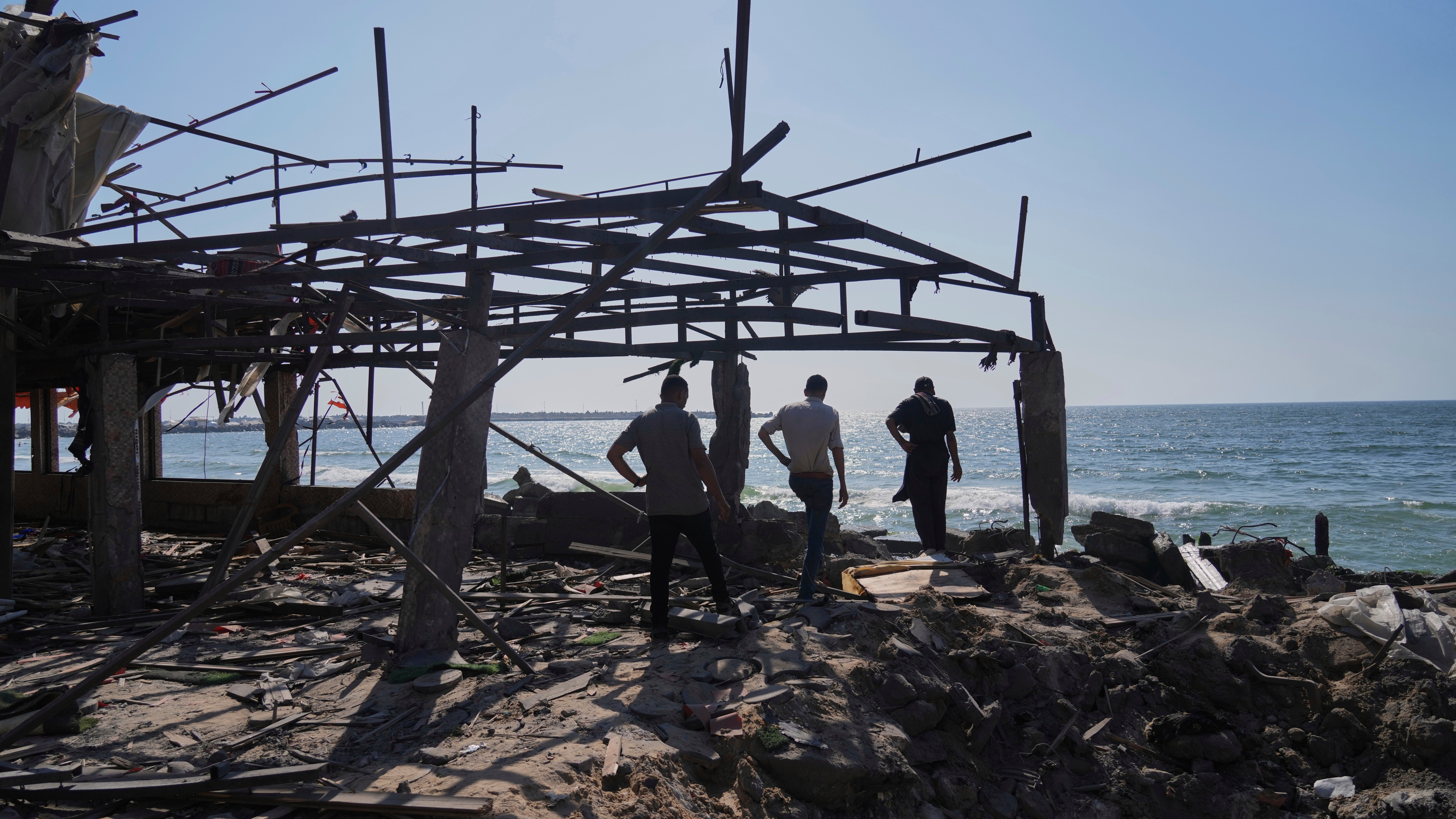 No peace in sight? Another brutal day in Gaza as Israel hits 'safe haven'