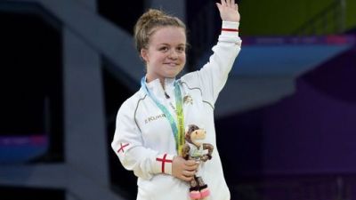 Maisie Summers-Newton wins gold CWG _PA
