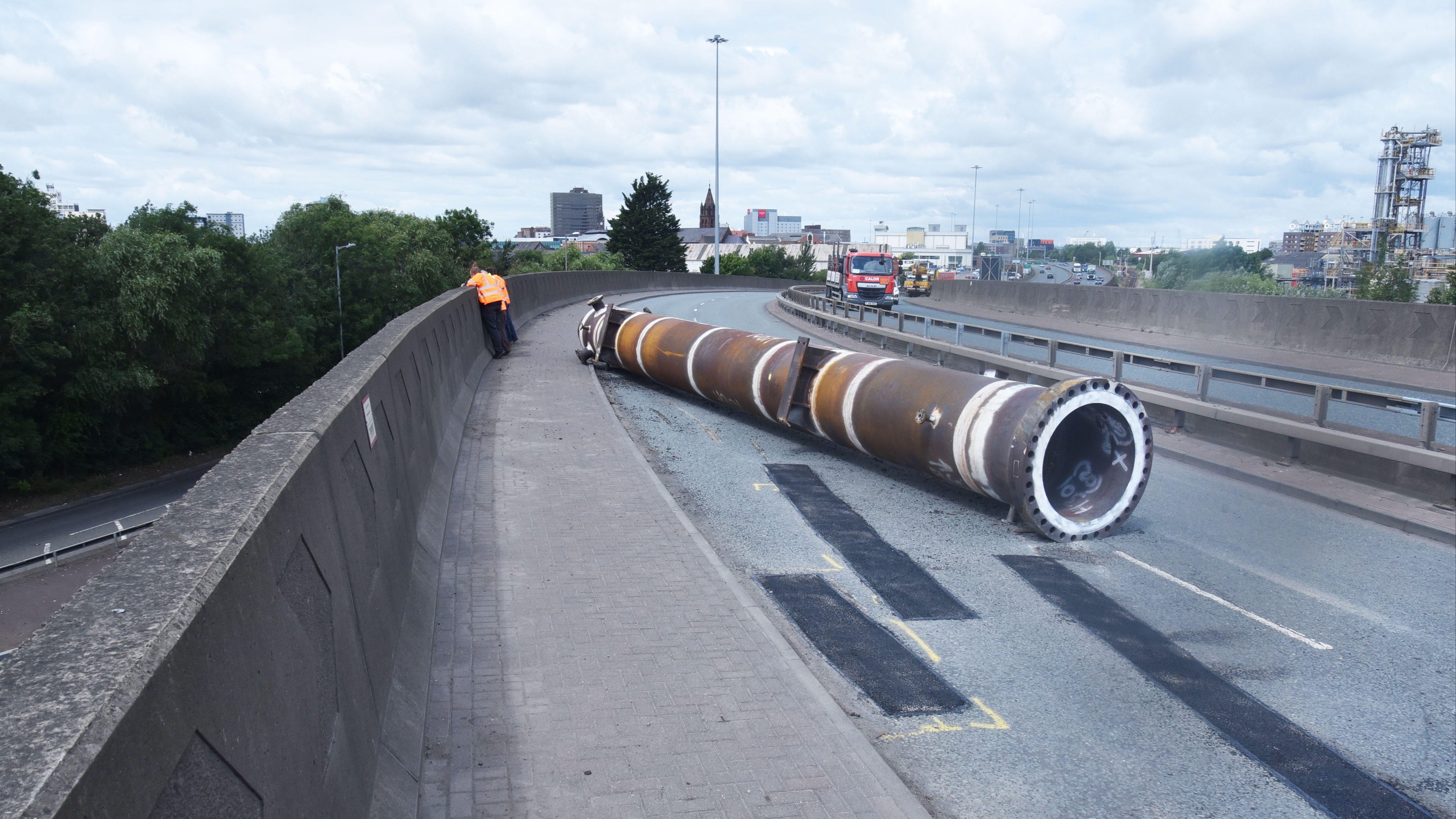 A66 closure Crane to remove 40 tonne pipe from road a week after