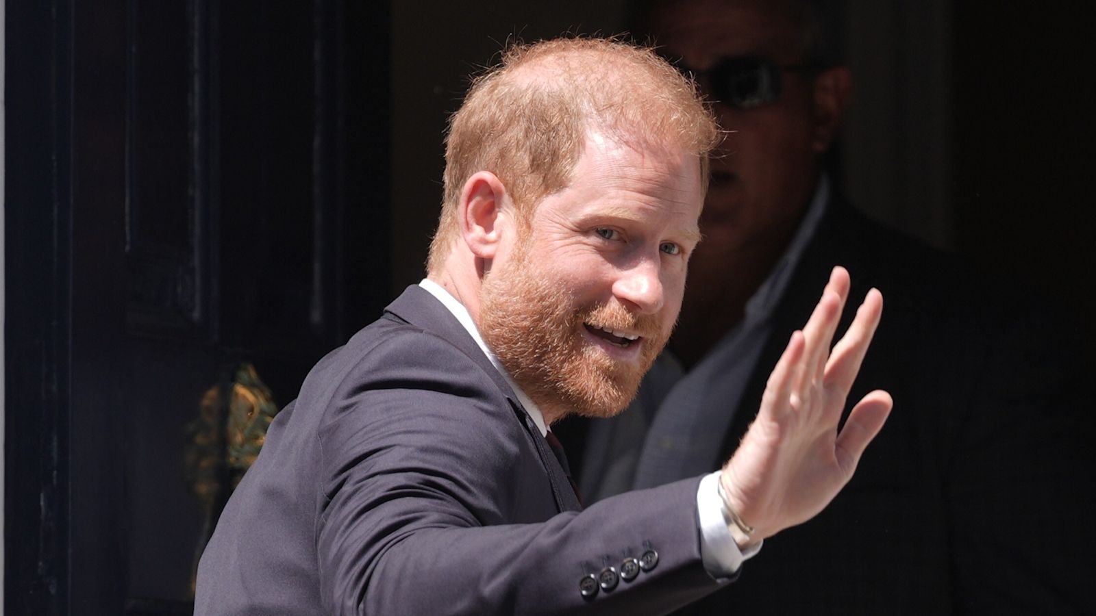 Prince Harry loses High Court privacy case against Daily Mail publisher |  ITV News