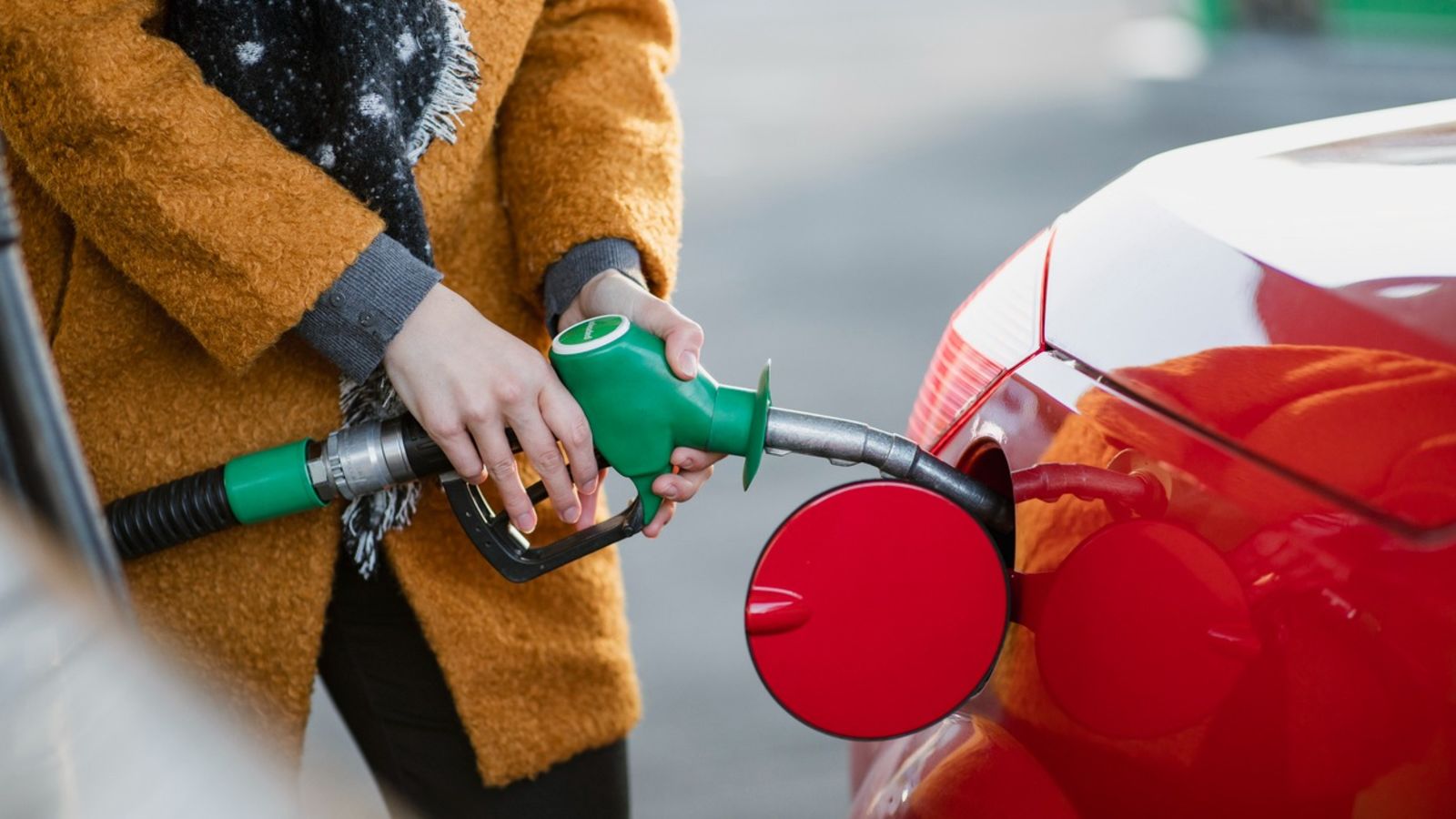 Surging fuel prices cause UK inflation to rise to 3.1%