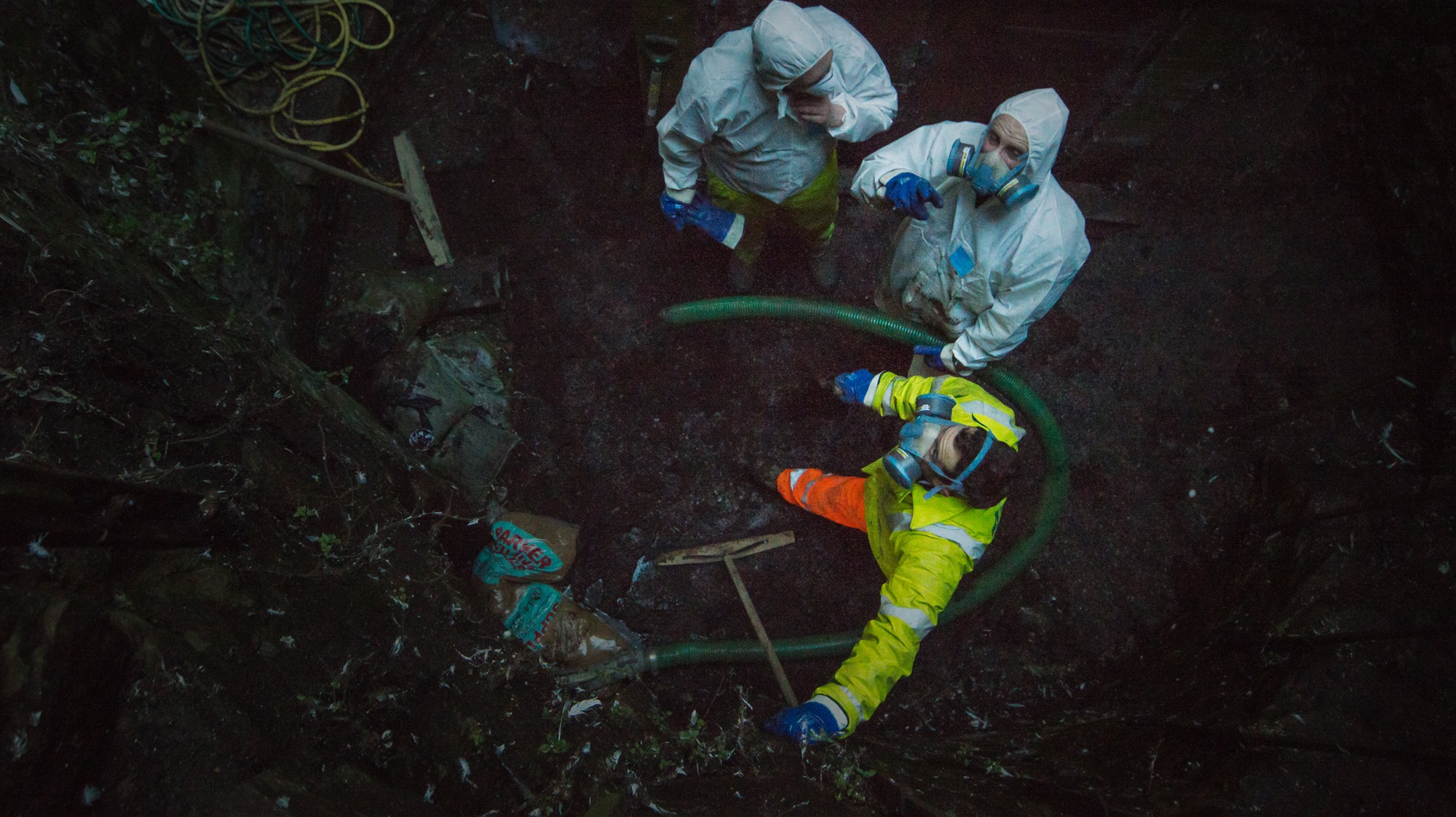 Twenty-five tonnes of pigeon poo found inside ancient monument | ITV News