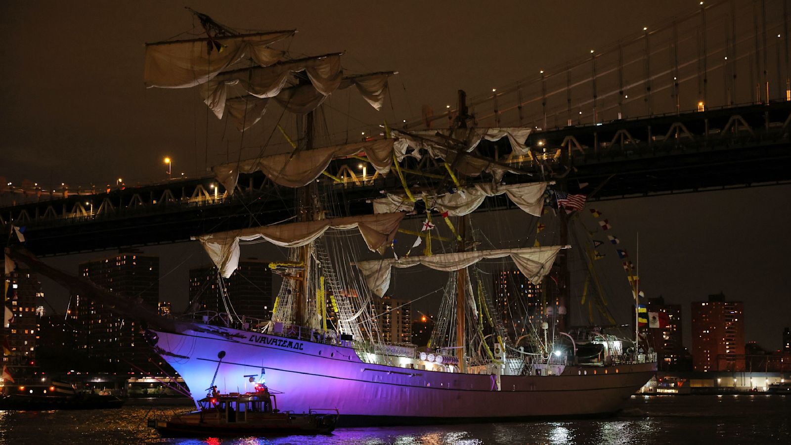 Two dead after Mexican navy ship crashes into New York's Brooklyn Bridge | ITV News