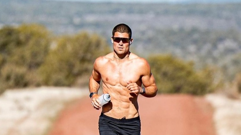 US coast-to-coast ultra-runner 'had late mum's angel at his side' | ITV News - Vimarsana News