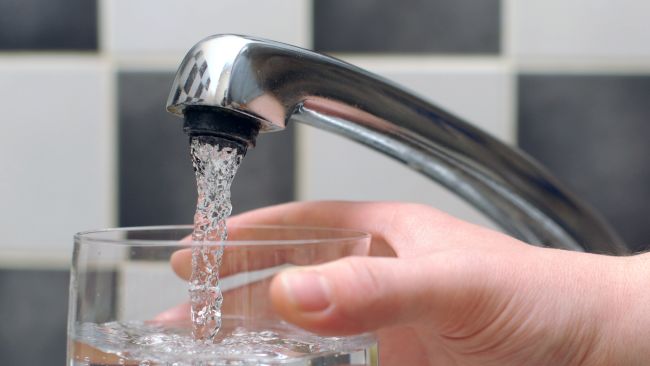 The are concerns over a contaminated drinking water supply to more than 1,000 customers in Cambridgeshire.