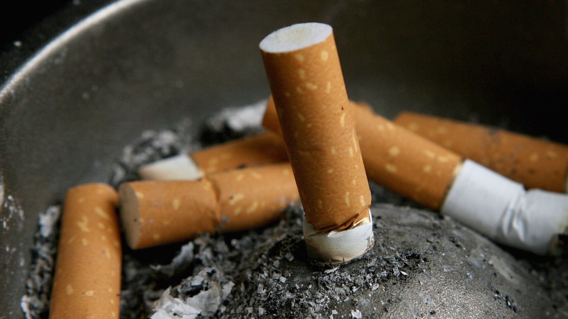 Bold action needed as two thirds of Welsh public support smoke