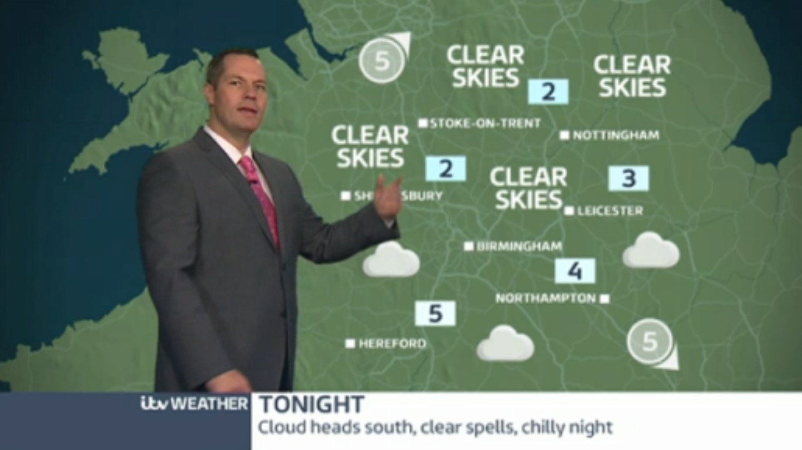 Midlands Weather: Clear skies and winds easing | ITV News Central