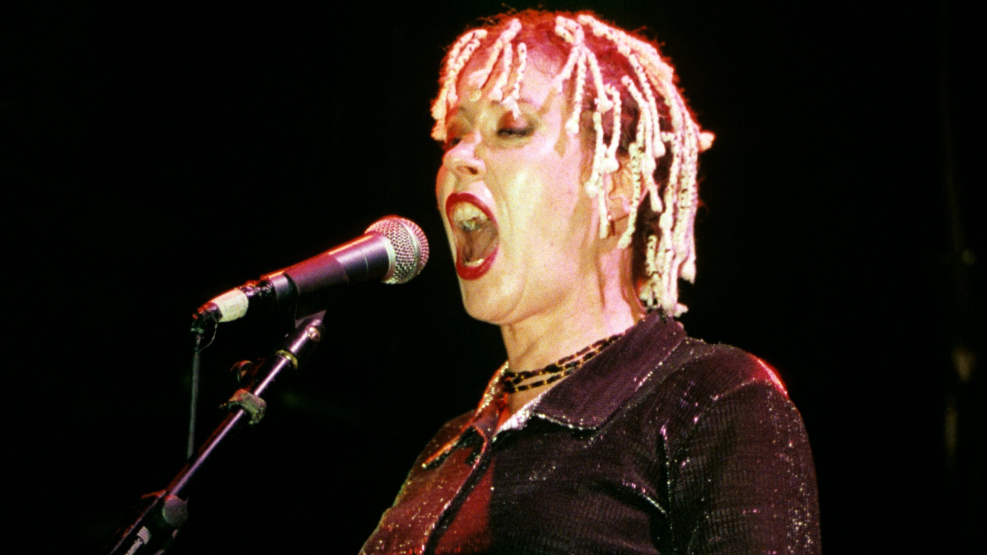 Coventry Punk Singer Hazel O'Connor Hospitalised After Brain Bleed ...