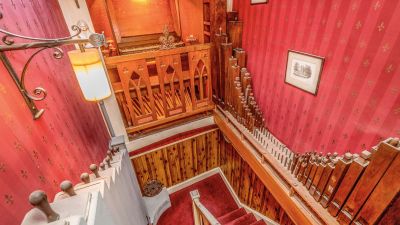 Bristol house sells despite having a full-scale cathedral organ built into it...
