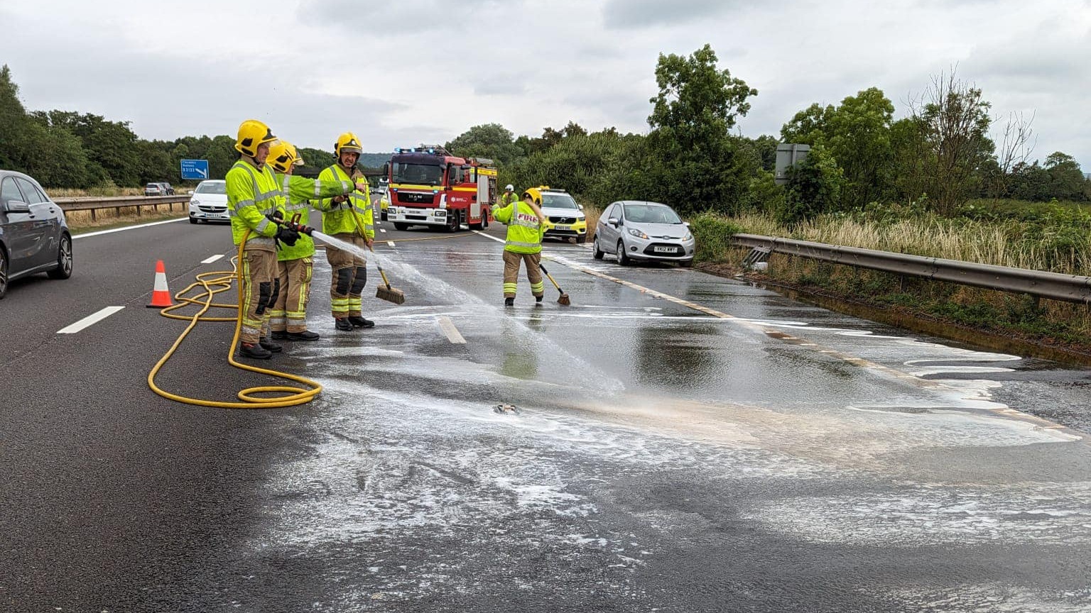 Huge oil spill on M5 motorway after fuel tank ruptures in crash | ITV ...