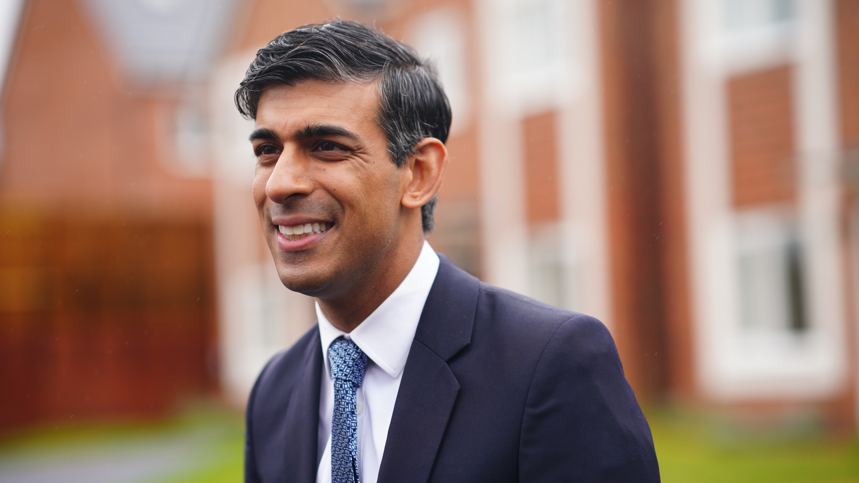 Net Zero: Is Rishi Sunak rowing back on key climate change policies ...