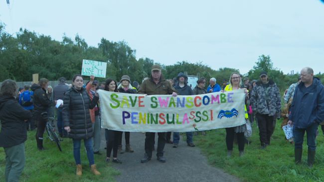 swanscombe theme park protest