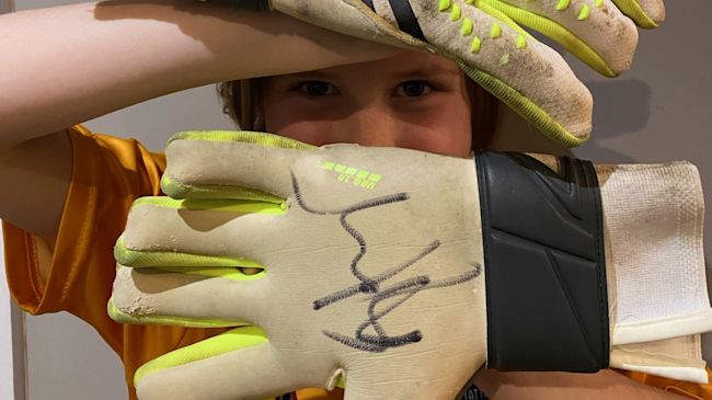 Goalkeeper top gloves yorkshire