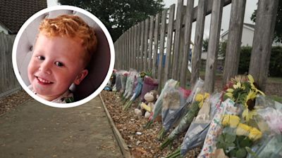 Tributes to three-year-old Noah Woods by the play area in Merriam Close, Brantham.
Credit: ITV News Anglia