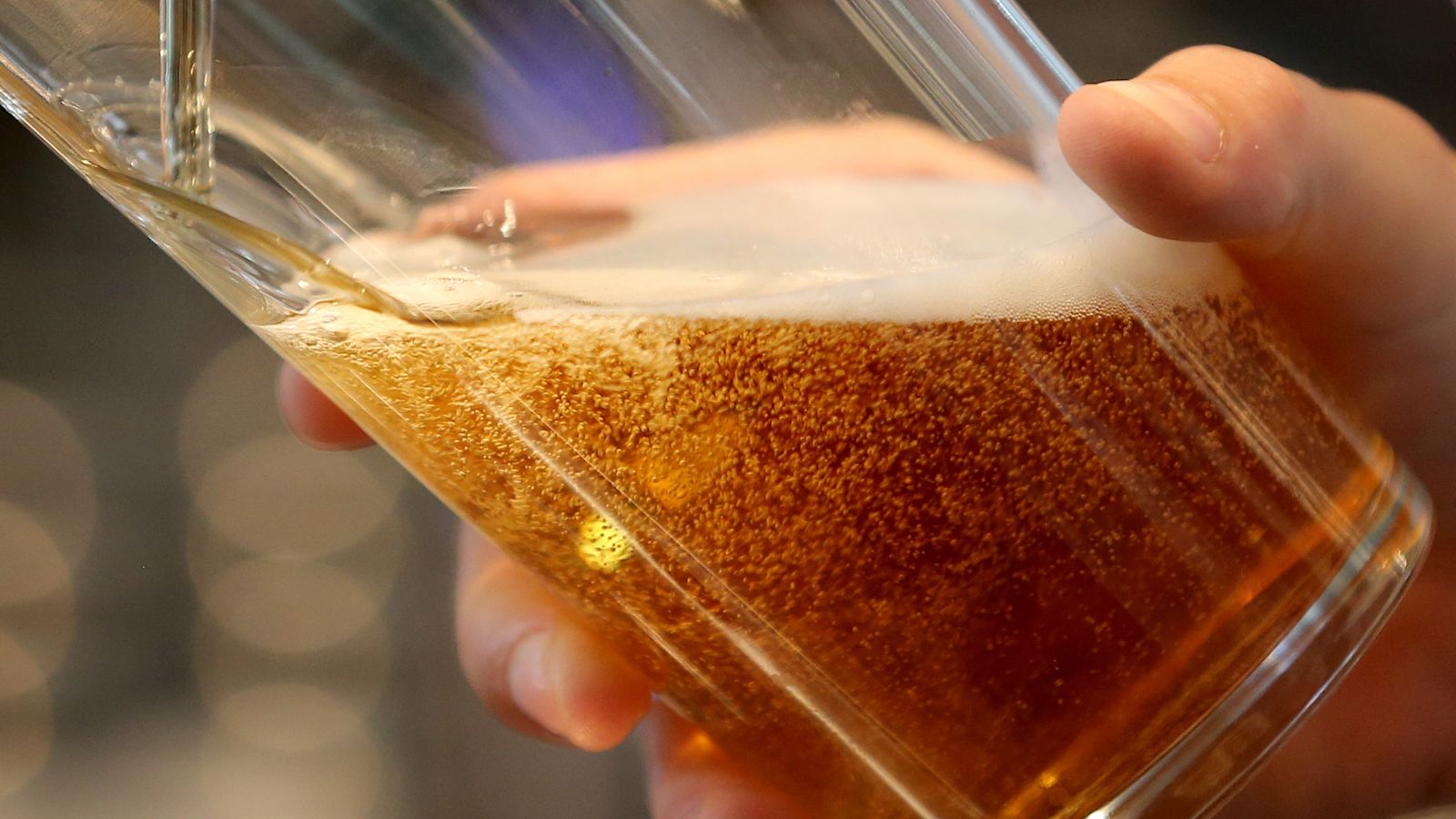 Beer Dutt Pub body calls for beer duty cut amid potential outdoor smoking ban ...