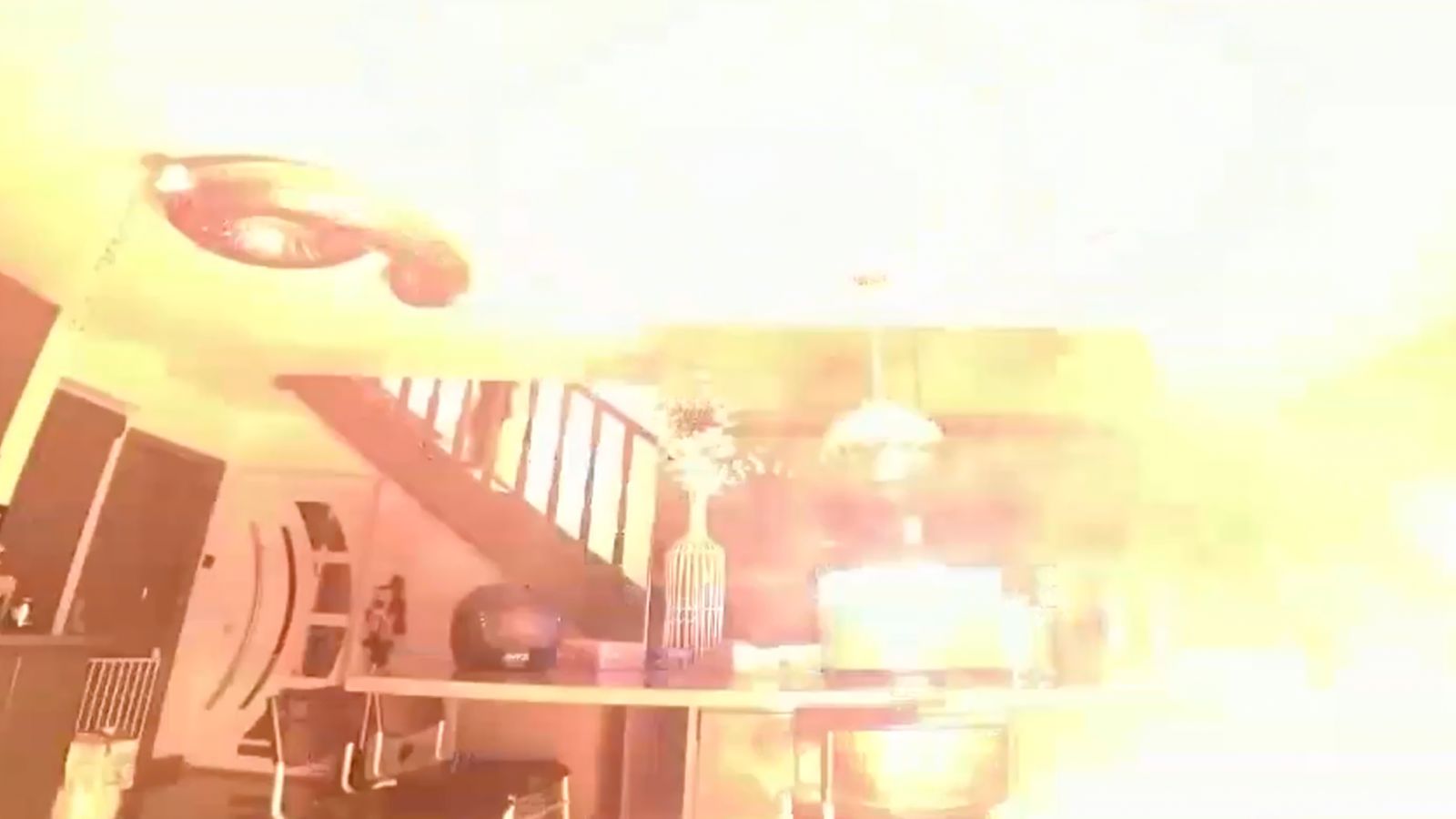 Footage shows 'horrifying' fireball caused by exploding e-bike | ITV ...