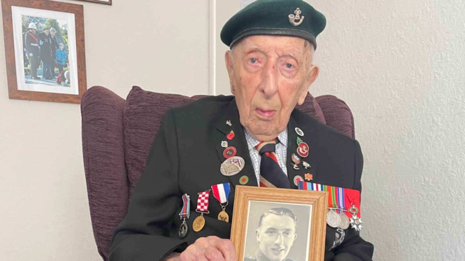 One of the last Oxfordshire and Buckinghamshire WWII veterans dies aged